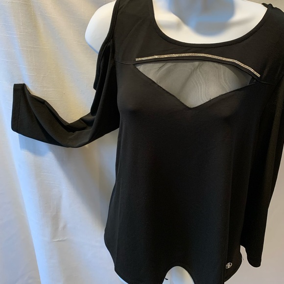 Cute cold shoulder top- Swingy with some Blingy!😁 - Picture 2 of 5